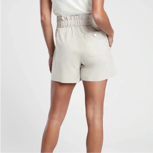 Athleta Skyline Shorts II Abalon Gray Neutral Paperbag Shorts Women’s Size 6 - Picture 2 of 8